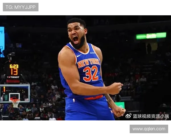 [NBA]唐斯假投真突 长驱直入单手劈扣.